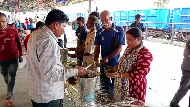 Video Story : देवशिल्पी की मूर्ति स्थापना कर की आराधना, हवन के साथ हुआ भंडारा