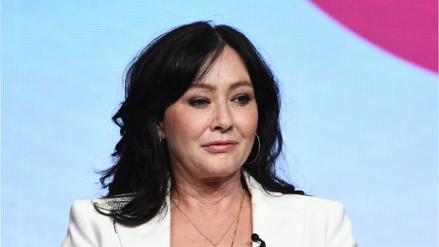 GALA VIDEO - Shannen Doherty rattrapée par le cancer : en larmes, elle fait une émouvante apparition