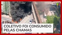 Ônibus pega fogo em avenida no centro de São Paulo
