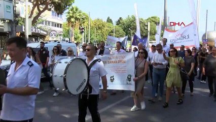 AB Türkiye Delegasyonu Başkanı İzmir'de Sürdürülebilir Ulaşıma Dikkat Çekti