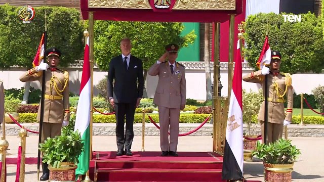 الفريق اول محمد زكى القائد العام للقوات المسلحة وزير الدفاع والانتاج الحربى يلتقى وزير دفاع المجر