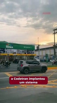 Implantação de novas sinaleiras em frente ao Giassi divide opiniões