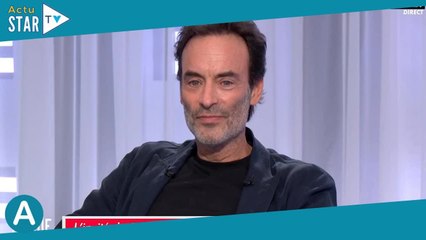 Anthony Delon ému face à une image de son père, il donne de ses nouvelles  je l'ai vu hier