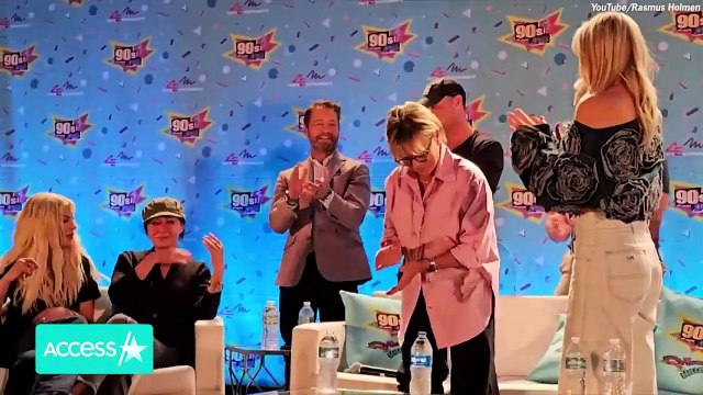 Shannen Doherty Tears Up w_ '90210' Cast Over Standing Ovation At 90s Con Amid C