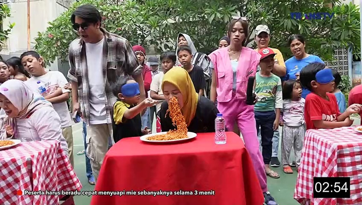 STRONG WOMAN 4