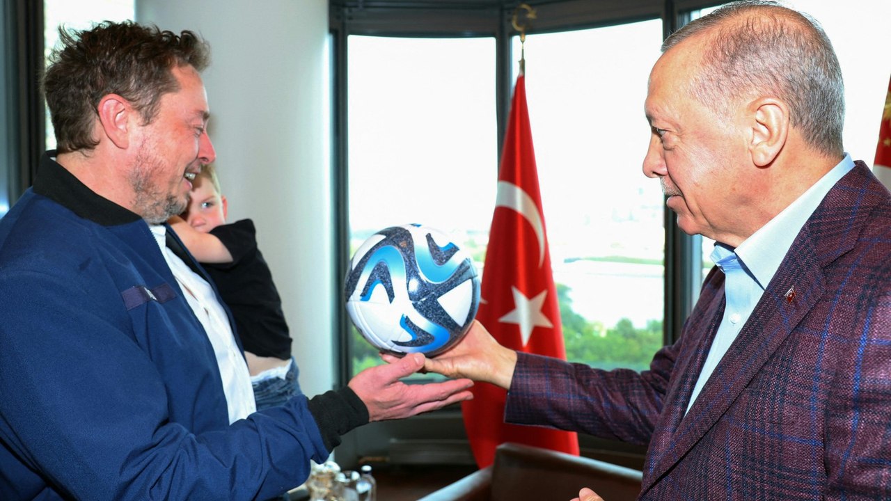 Elon Musk plaudert bei Treffen mit Erdoğan Privates aus