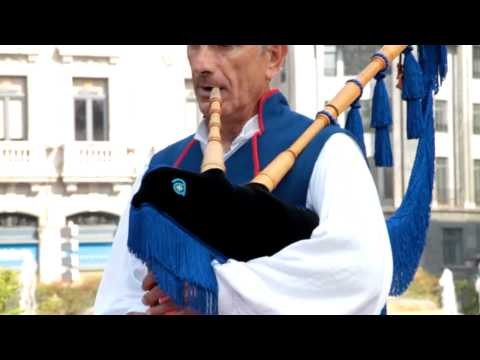 Banda de Gaitas in Oviedo