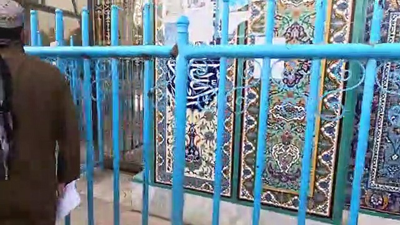 This  Is How They Treat Tourists In Blue Mosque In Mazar-i-Sharif,_Afghanistan_