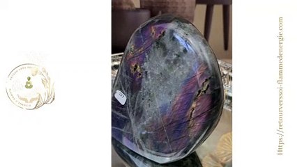 labradorite forme libre num 127- en lithothérapie elle est également nommée pierre des thérapeutes