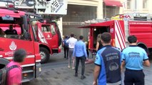 İstiklal Caddesi'nde İş Merkezinde Yangın Çıktı