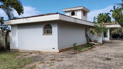 MANSÃO ABANDONADA DO SOLDADO QUE FUGIU DA GUERRA - Gunther Schouppe