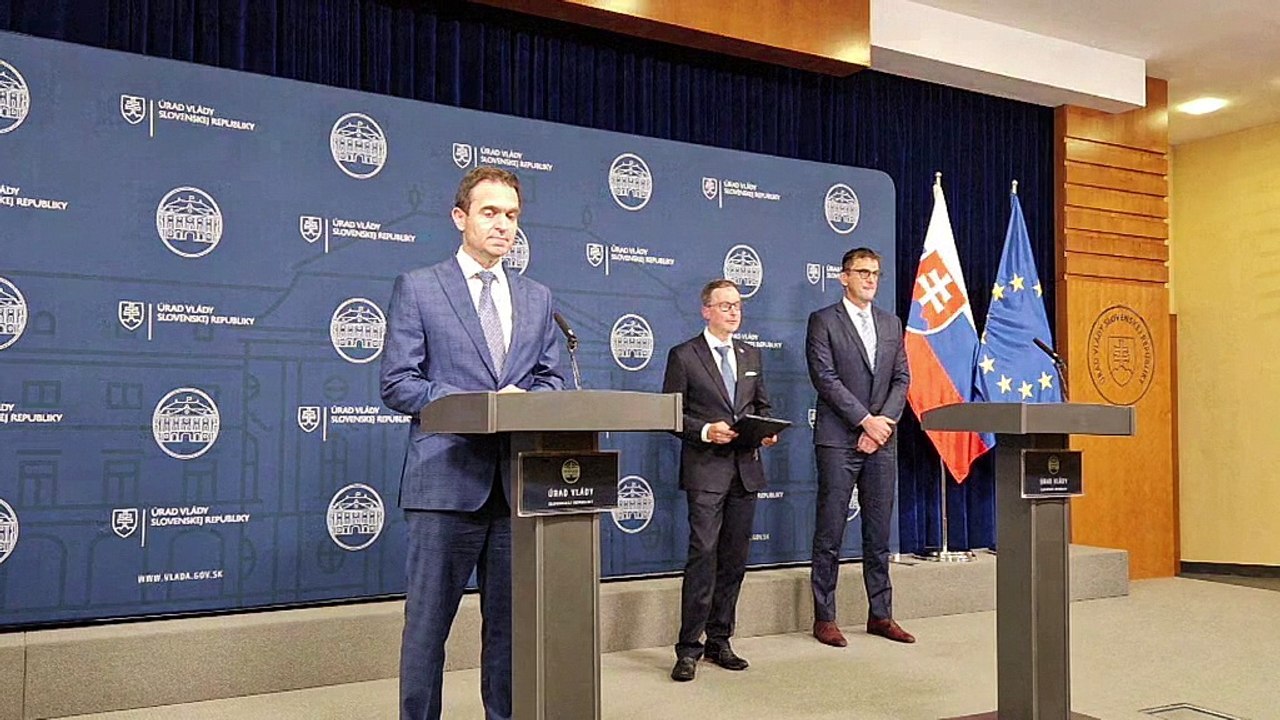 ZÁZNAM: Premiér: Štát podpísal zmluvu so Slovenskými elektrárňami na lacnejšiu elektrinu