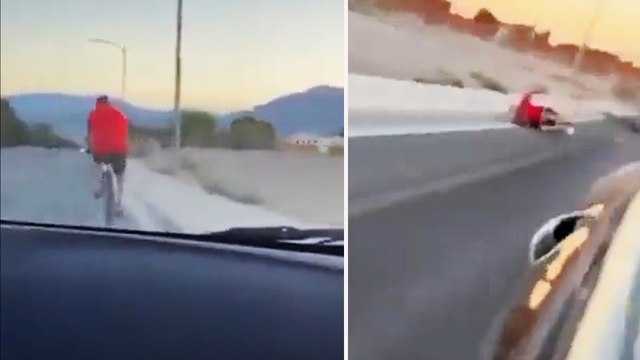 Jovens atropelam idoso em bicicleta e gravam tudo