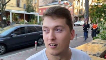 Ucraina, tra i ragazzi di Kiev: "Stanchi della guerra ma dobbiamo vincere"