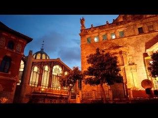 Time-Lapse Video - Early Evening Valencia, Spain - Historic Center