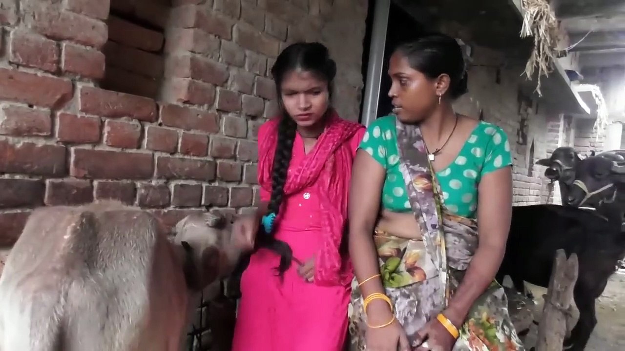 ससुराल के पहली रसोई का रशम, देखिये सास नई बहू बनावाती है खीर पूड़ी
