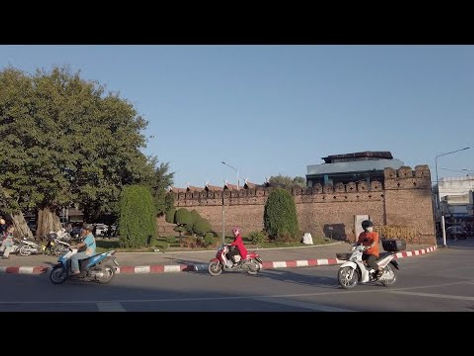 Full Length Grab Motorbike Ride From Chiang Mai Old Quarter To The Airport (Domestic Terminal)
