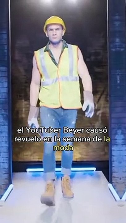 Joven desfila sin permiso en la semana de la moda en Nueva York
