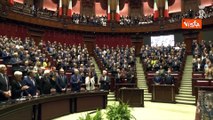 75esimo Costituzione, Mattarella entra in Aula Camera, lungo applauso per il Capo dello Stato