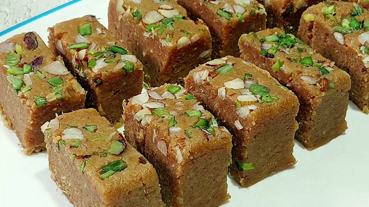 Leftover Bread Recipe सिर्फ ब्रेड के किनारो से बनाएं ब्रेड मिल्क केक की स्वादिष्ट मिठाई Milk cake