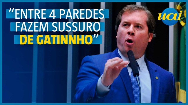 Deputado de direita ironiza discussão de bolsonaristas sobre casamento homoafetivo