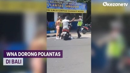 Download Video: Kembali Berulah, WNA Dorong Polantas saat Ditegur Tak Pakai Helm