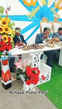 Invitados a una boda en Puno quedaron sorprendidos ante banquete