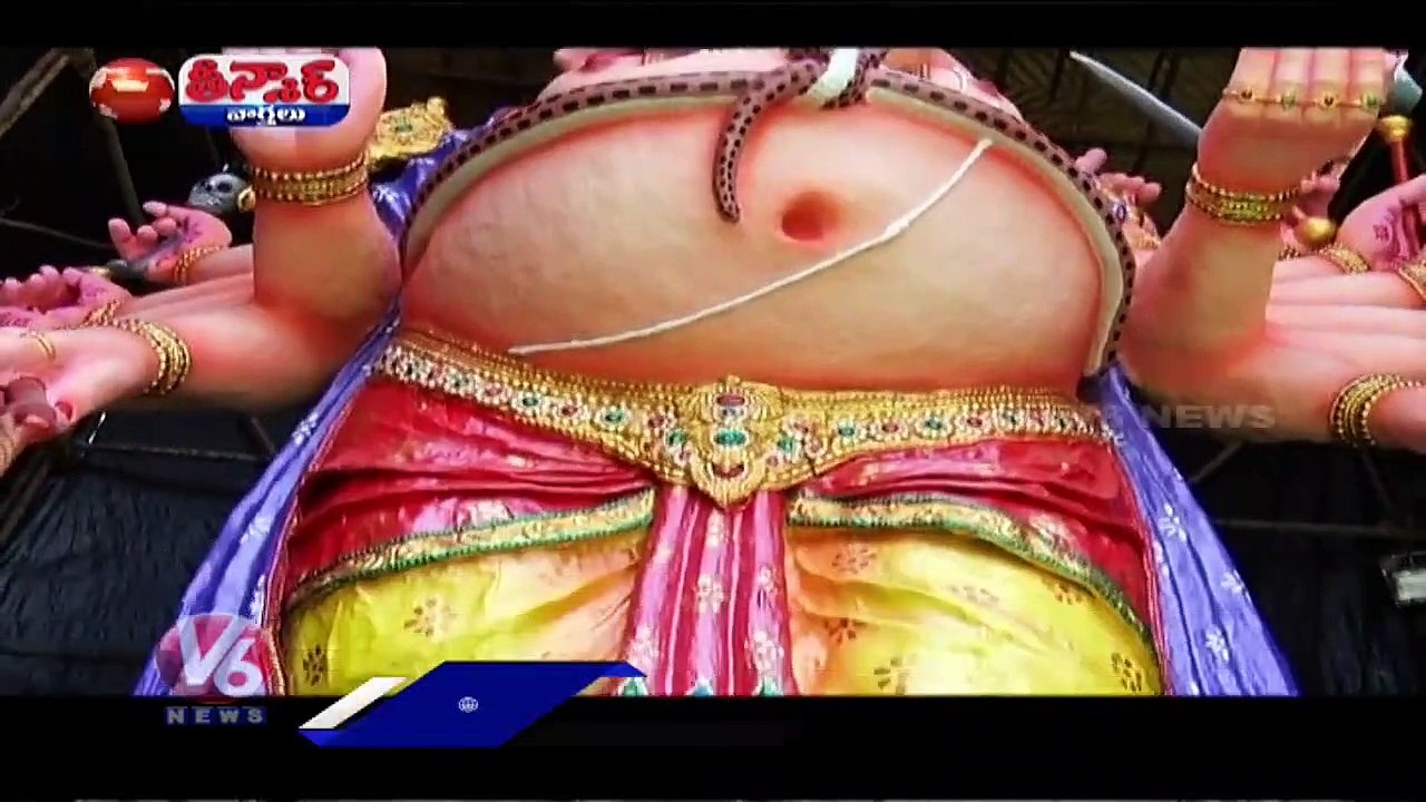 Variety Vinayaka Idols Attracts Public _ V6 Teenmaar