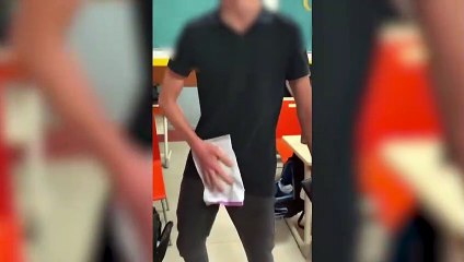 Atatürk'ün fotoğrafına yönelik uygunsuz hareketler yapan çocuk gözaltına alındı