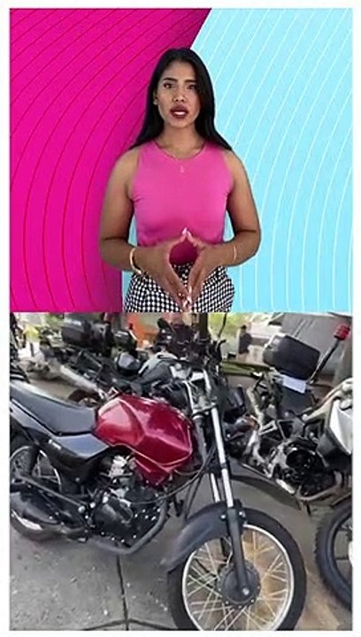 Tras una persecución en calles de la colonia Tetlán, un hombre y una mujer fueron detenidos; viajaban en una motocicleta sin placas y portaban un arma de fuego  #TuNotiReel