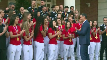 Mayoría de futbolistas españolas jugarán contra Suecia y Suiza tras acuerdo con federación