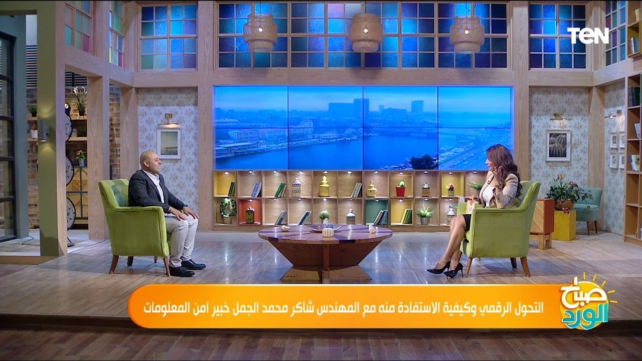 خطير ويخترق معلومات هاتفك.. خبير أمن معلومات يحذر من "الواتساب الذهبي"