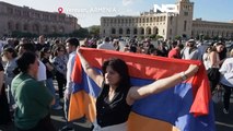 بحران قره‌باغ؛ پایتخت ارمنستان صحنه اعتراضات خیابانی مخالفان دولت شد