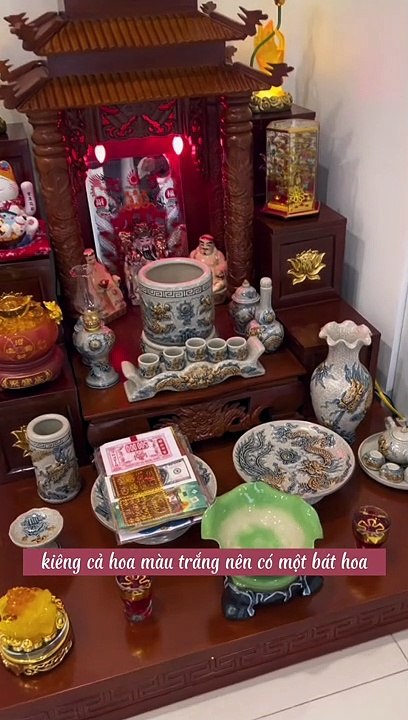 Cách bài trí sắp xếp bàn thờ Thần Tài Ông Địa
