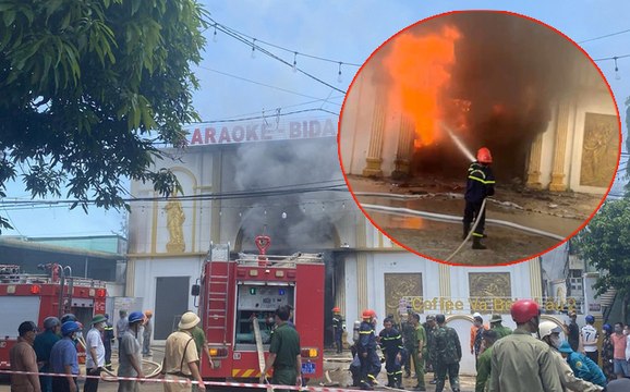 Cháy lớn tại quán karaoke Lâm Hiền ở Đắk Lắk, điều động nhiều xe chữa cháy đến hiện trường