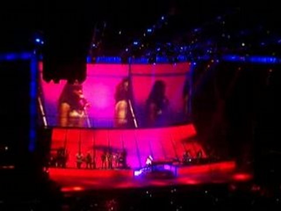 ALICIA KEYS " like you never see me again" en live