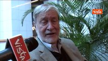 ? morto Gianni Vattimo, eccolo nel 2014 in un'intervista a Bruxelles