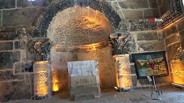 Mor Yakup Kilisesi ve Zeynel Abidin Türbesi Aynı Avluda Buluşuyor