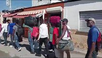 Haitianos siguen hoy regresando voluntariamente a su país por Dajabón
