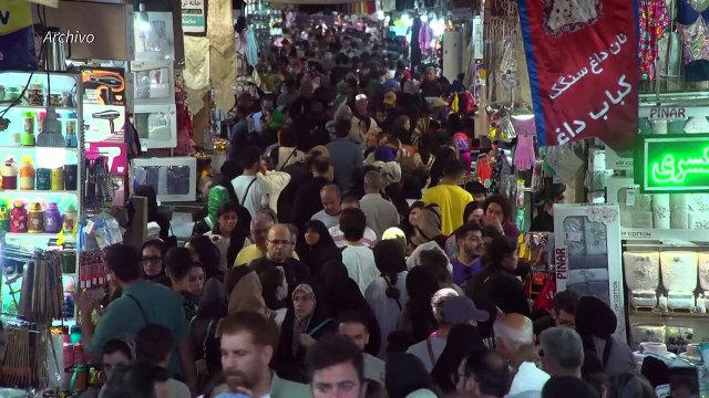 Irán endurece las sanciones contra las mujeres que se niegan a usar velo