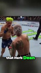 Referees controversial stoppage saves fighter from further damage