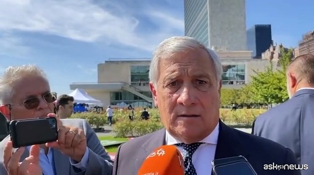 Manovra, Tajani: Pi? debito pubblico? Valuteremo. No al panico