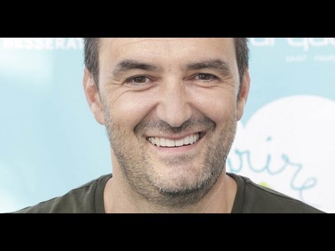 Cyril Lignac : On a testé sa recette de gâteau au chocolat ultra simple et très rapide