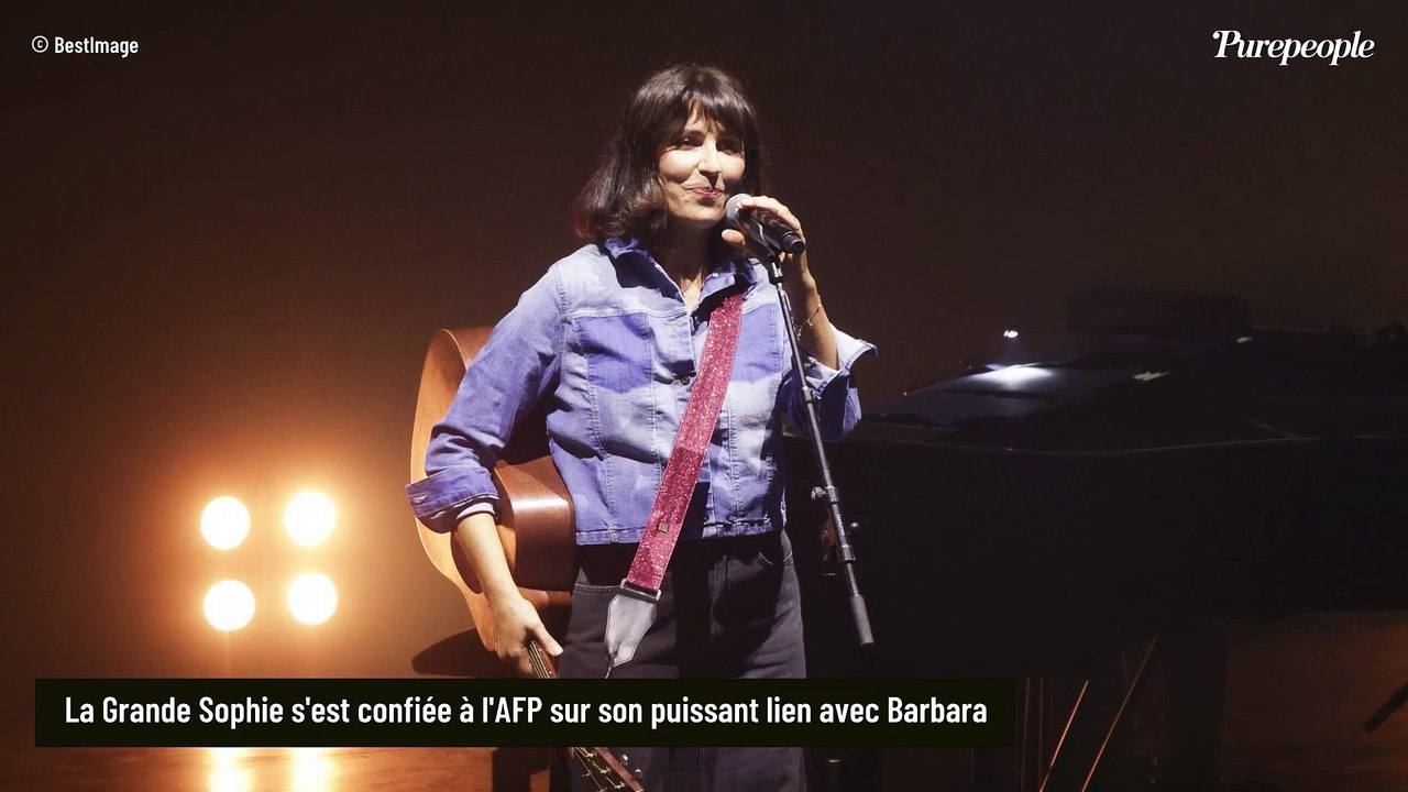 PHOTOS Carla Bruni-Sarkozy au naturel face à JoeyStarr : de grands artistes réunis pour l'icône Barbara