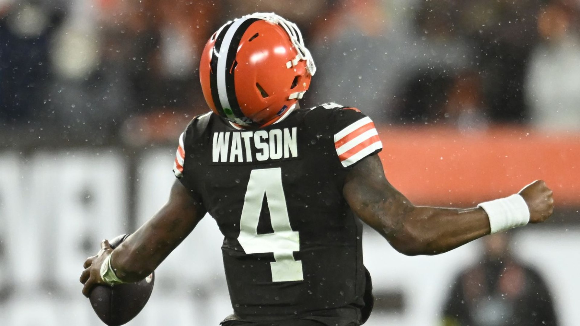 Chubb's injury, Watson's poor play saps optimism of Browns fans