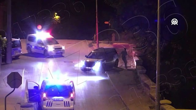 Edirne’de cami bahçesine devrilen araçtan 9 sığınmacı çıktı