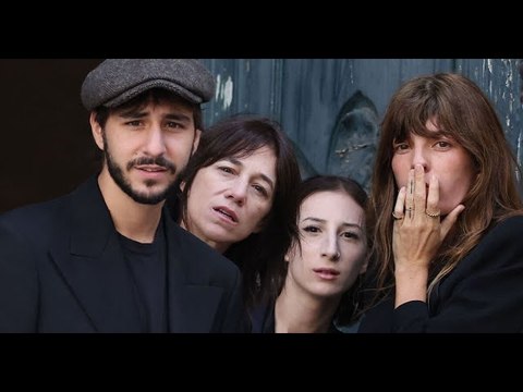 Tu peux pas cacher ça ? : Charlotte Gainsbourg, ces photos coquines et gênantes , qui mettent ses