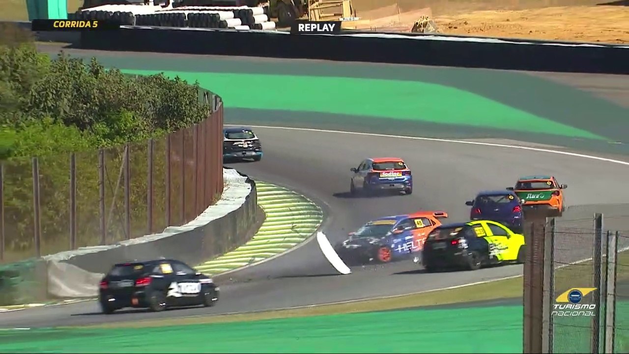 Turismo Nacional BR 2023 Interlagos Race 5 Start Helte Big Crash