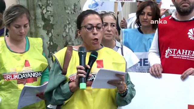 Sağlık Emekçilerinden İstanbul İl Sağlık Müdürlüğü Önünde Eylem: Şiddetten Bunalmış Sağlık Çalışanlarına Bir de Ekonomik Şiddet Uygulamayın