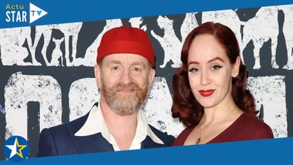 Mathias Malzieu  L'ex d'Olivia Ruiz pose tendrement avec sa compagne, non loin d'Anne Gravoin et so